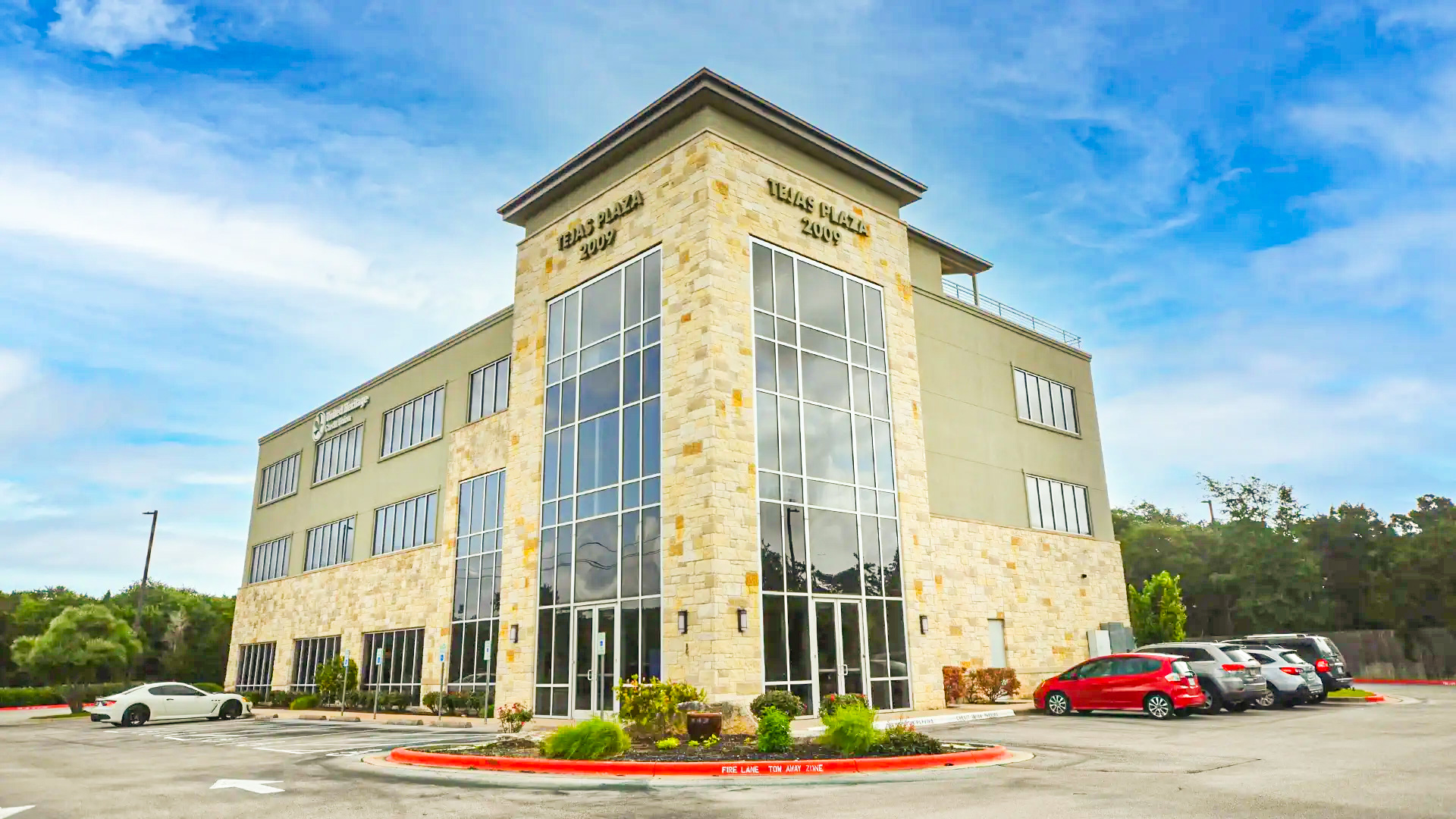 Tejas Plaza, home of Yacoub Signature Medicine in Westlake, Austin